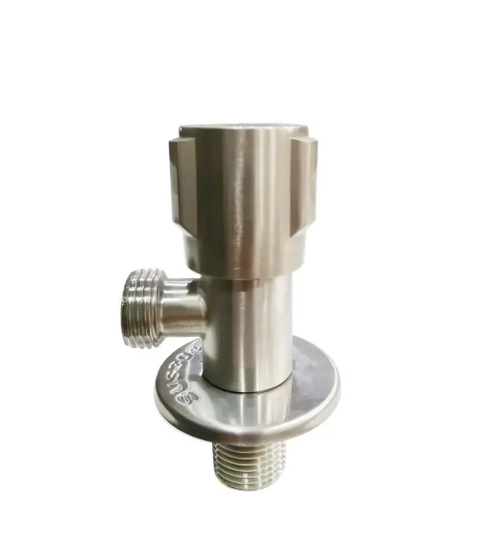 Кран кутовий FADO NEW з керамічною головкою 1/2 x1/2, серія 80 - Зображення 1